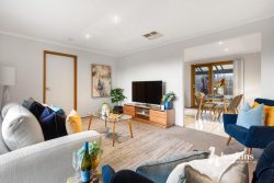 1/26 Wainewright Ave, Mooroolbark VIC 3138, Australia