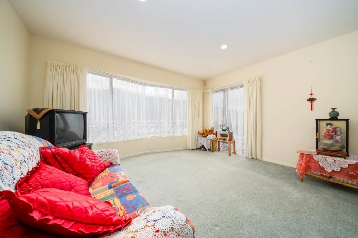 16 Waverton Terrace, Churton Park, Wellington, 6037, New Zealand