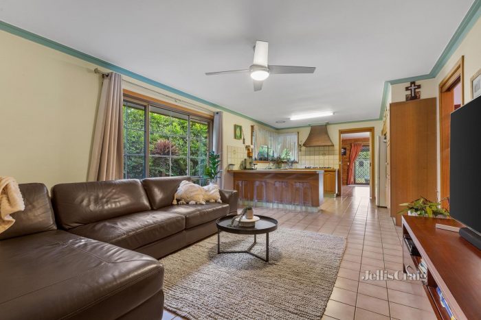 51 Whalley Dr, Wheelers Hill VIC 3150, Australia