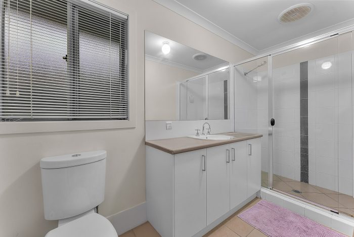 7 Williams Cres, North Lakes QLD 4509, Australia
