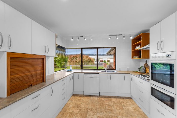 14 Easton Way, Levin, Horowhenua, Manawatu / Whanganui, 5510, New Zealand