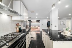 4 Windermere Cres, Mulgrave VIC 3170, Australia