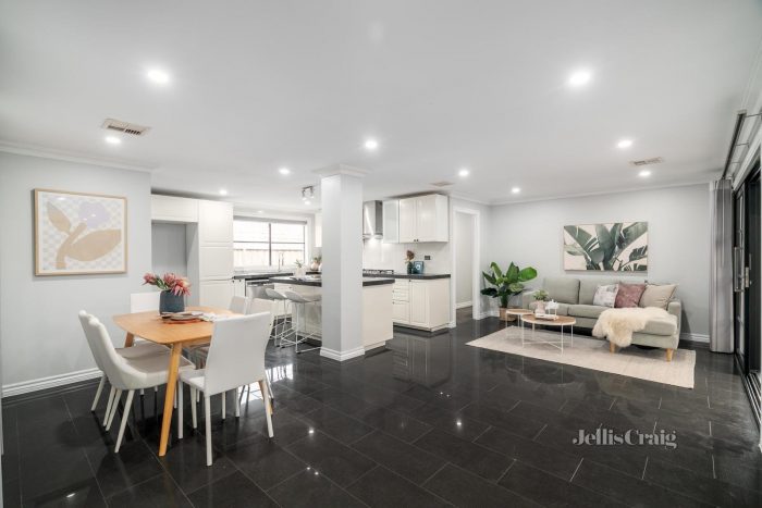 4 Windermere Cres, Mulgrave VIC 3170, Australia