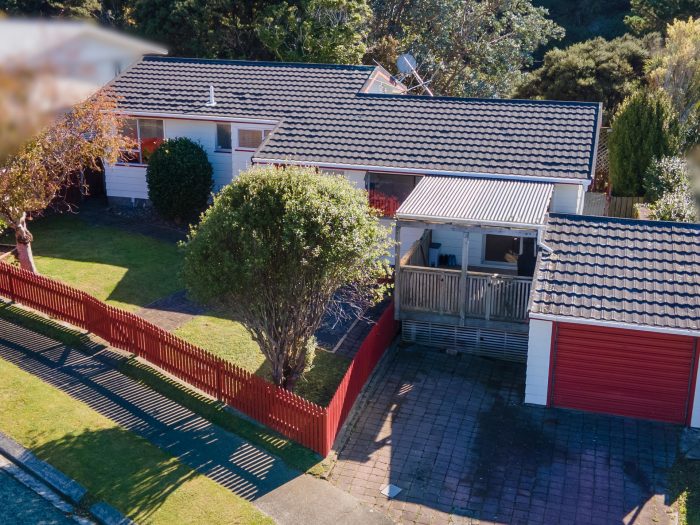 15 Woolwich Close, Whitby, Porirua, Wellington, 5024, New Zealand