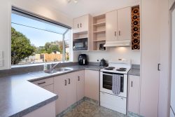 15 Woolwich Close, Whitby, Porirua, Wellington, 5024, New Zealand