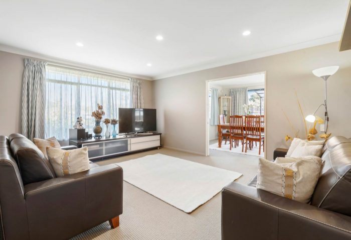 29 Aberdeen Crescent, Wattle Downs, Manukau City, Auckland, 2103, New Zealand