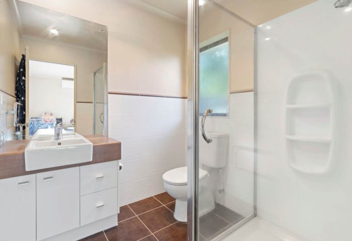 29 Aberdeen Crescent, Wattle Downs, Manukau City, Auckland, 2103, New Zealand
