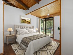 95 Smiths Creek Rd, Uki NSW 2484, Australia