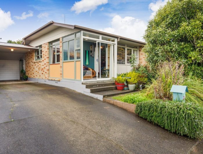 21 Anaru Place, Awapuni, Palmerston North, Manawatu / Whanganui, 4412, New Zealand