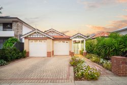 15 Ryrie Ave, Como WA 6152, Australia