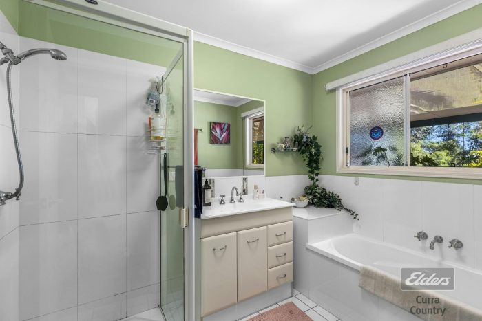 109 Arboreleven Rd, Glenwood QLD 4570, Australia