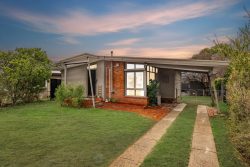 16 Bangalay St, Karabar NSW 2620, Australia