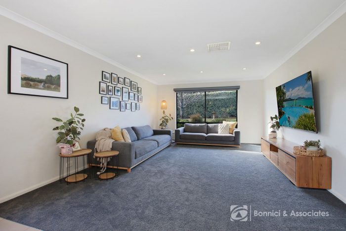 9 Hayes Dr, Beechworth VIC 3747, Australia