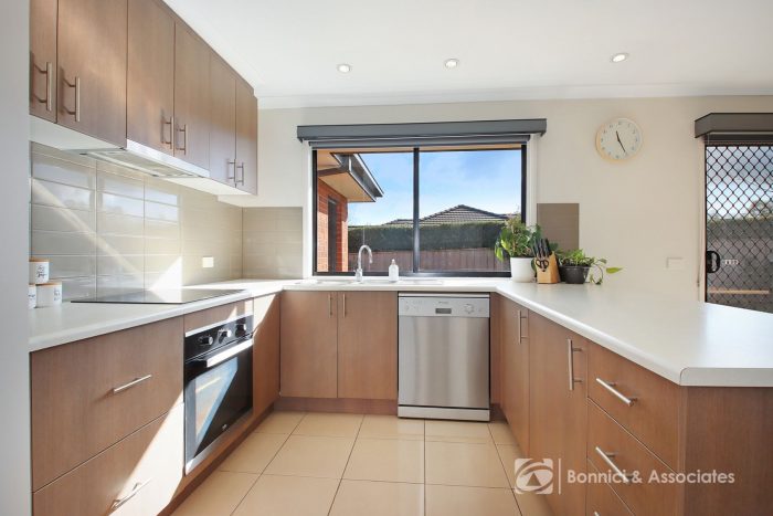 9 Hayes Dr, Beechworth VIC 3747, Australia