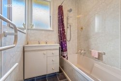 17 Bell Crescent, Concord, Dunedin, Otago, 9018, New Zealand