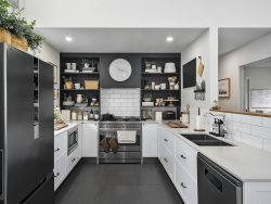 2C Crooke St, Port Huon TAS 7116, Australia