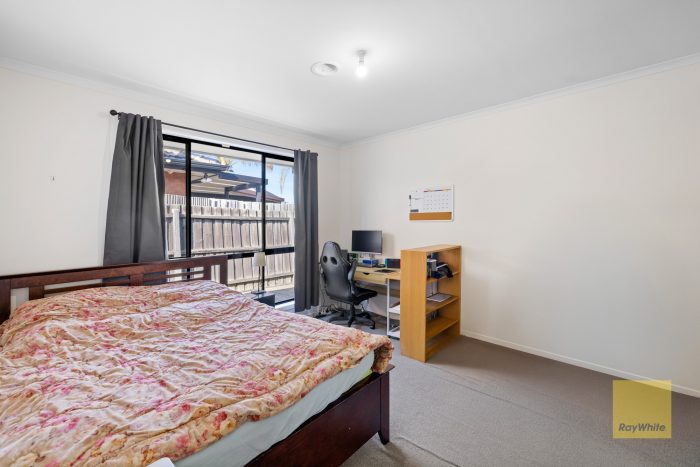 20 Carling Ct, Altona Meadows VIC 3028, Australia