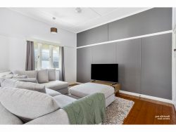 117 Cambridge St, The Range QLD 4700, Australia