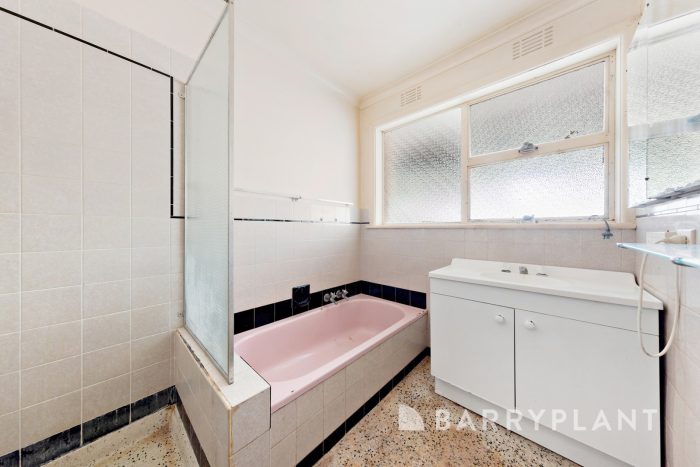67 Clarke Ave, St Albans VIC 3021, Australia