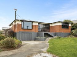 17 Collins Street, Waikouaiti, Dunedin, Otago, 9510, New Zealand