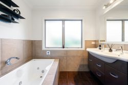 5 Cooper Crescent, Cambridge, Waipa, Waikato, 3434, New Zealand