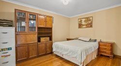 164 Currie St, Warnbro WA 6169, Australia