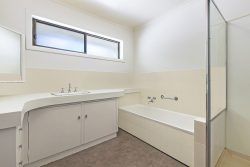 3 David St, Hamilton VIC 3300, Australia