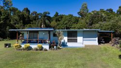 46 Davison Rd, Wilson Beach QLD 4800, Australia