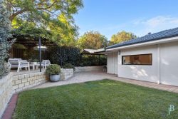 39B Bickley Cres, Manning WA 6152, Australia