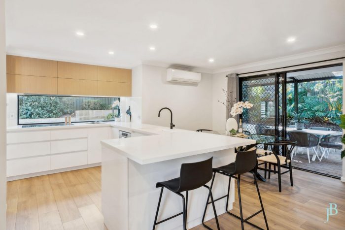 39B Bickley Cres, Manning WA 6152, Australia