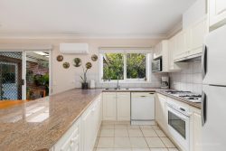 Unit 1/17 Devon Dr, Doncaster East VIC 3109, Australia
