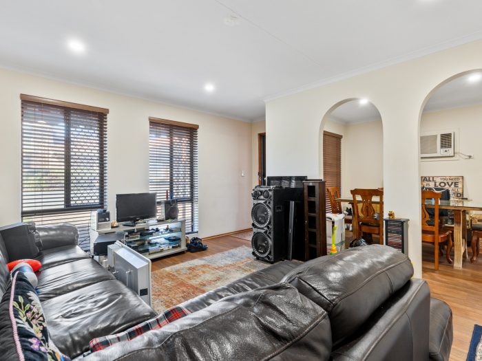 Unit 1/27 Epstein Dr, Morphett Vale SA 5162, Australia