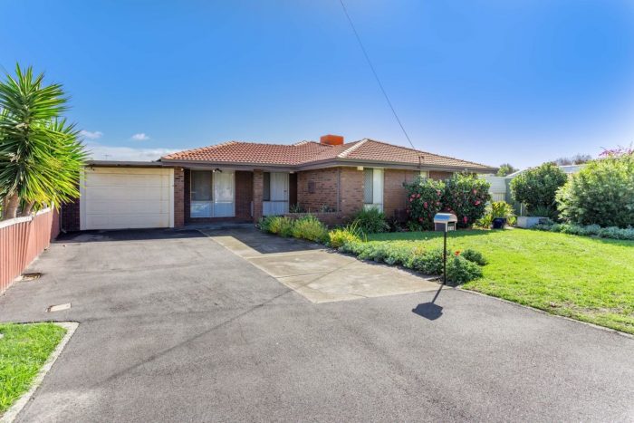 115 Girraween St, Armadale WA 6112, Australia