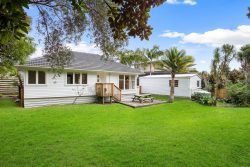 1 Glenford Lane, Te Atatu Peninsula, Waitakere City, Auckland, 0610, New Zealand