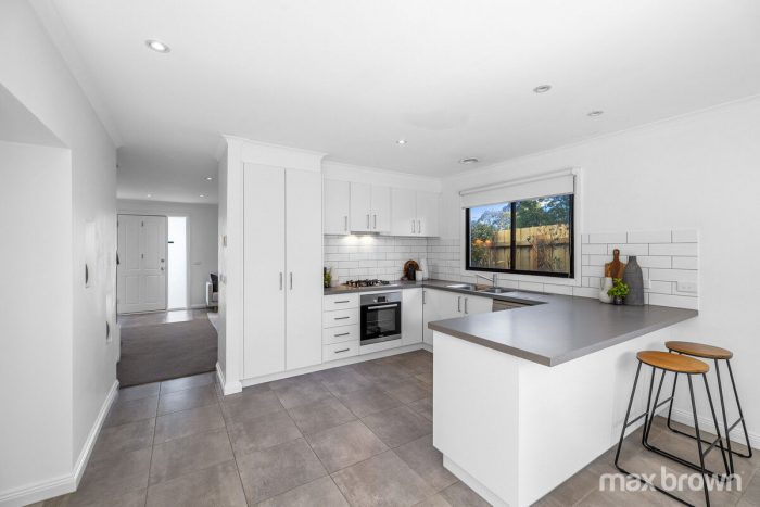 Unit 1/26 Ervin Rd, Kilsyth VIC 3137, Australia