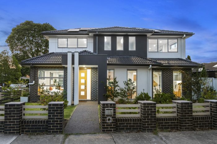 19 McIntyre Dr, Altona VIC 3018, Australia