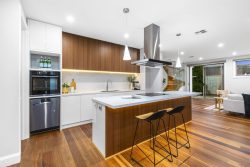 19 McIntyre Dr, Altona VIC 3018, Australia