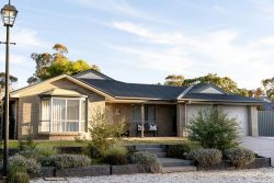 4 James Smith Ct, Greenock SA 5360, Australia