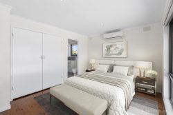 71 Kemp St, Springvale VIC 3171, Australia