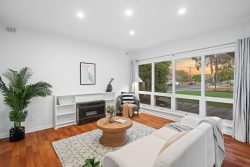 12 Lynne Ct, Marion SA 5043, Australia