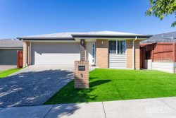 4 Egret Court, Redbank Plains QLD 4301, Australia