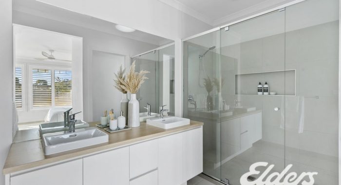 17 Morrisey Dr, Yarrawonga VIC 3730, Australia