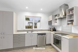 42 Mountbatten Grove, Clouston Park, Upper Hutt, Wellington, 5018, New Zealand