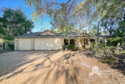 5 Koorden St, Dalyellup WA 6230, Australia