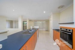 13 Hartog Rd, Dalyellup WA 6230, Australia
