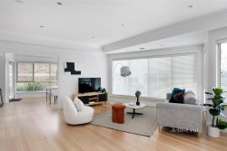 Unit 1/31 Old Aqueduct Rd, Diamond Creek VIC 3089, Australia
