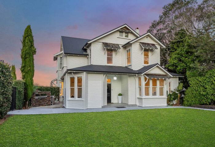 27 Orakei Road, Remuera, Auckland, 1050, New Zealand