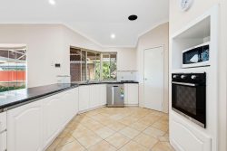 99 Kenny St, Bassendean WA 6054, Australia