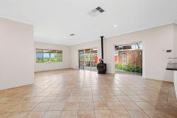 99 Kenny St, Bassendean WA 6054, Australia
