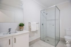 21 Patrick Ct, Waterford West QLD 4133, Australia
